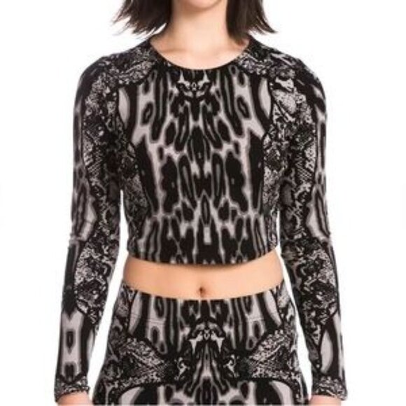 Kardashian Kollection Long Sleeve Cropped Top Animal Print Size L - Picture 1 of 13
